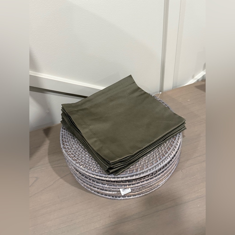 Crate & Barrel Table Linens